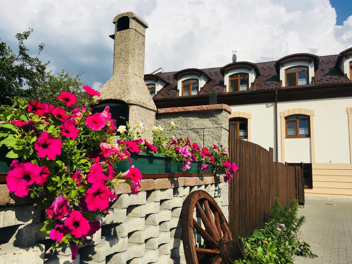 Apartmany A Ubytovani Mlynice Litovel Exterior foto